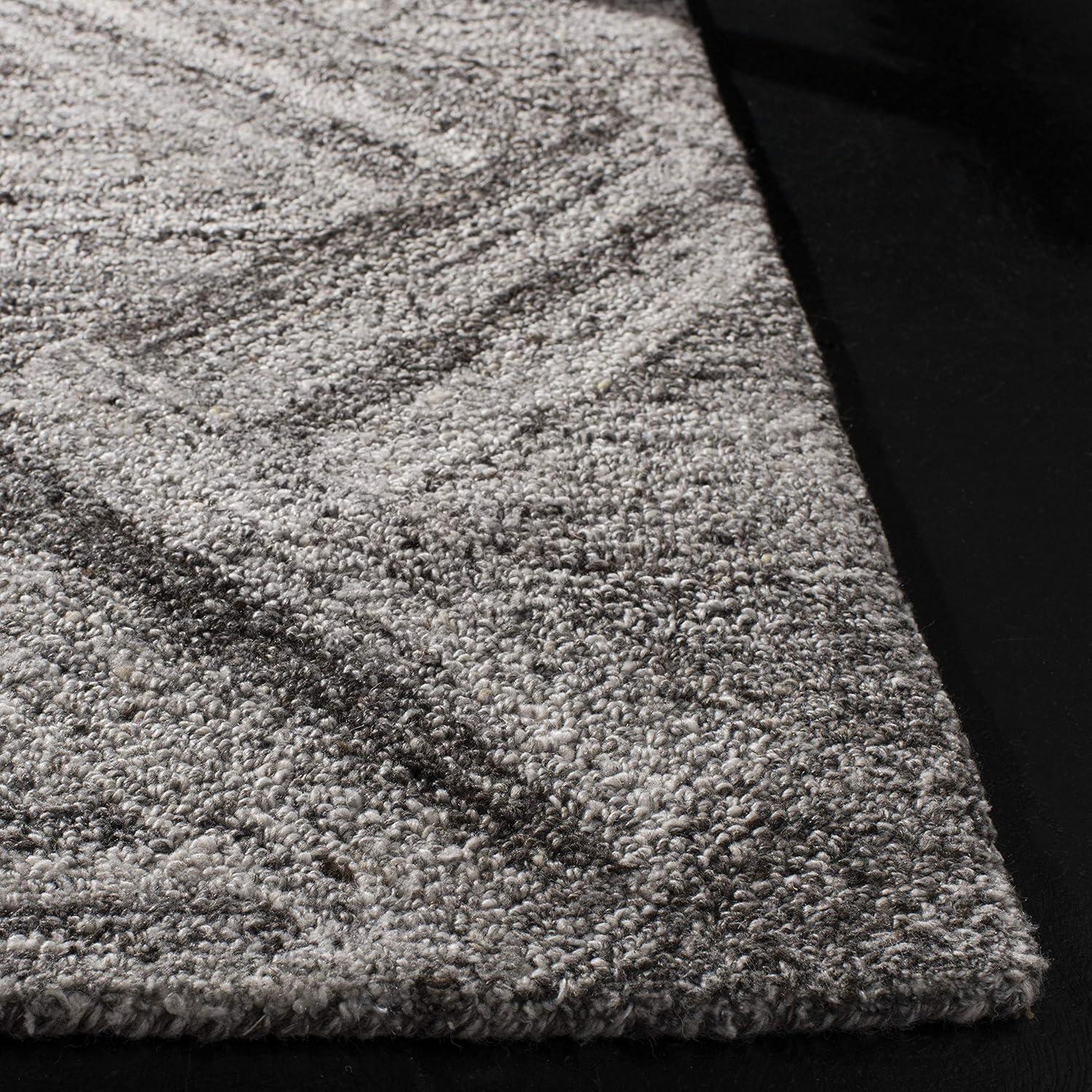 Abstract ABT607 Handmade Indoor Runner - Grey/Black - 2'-3"x8' - Safavieh