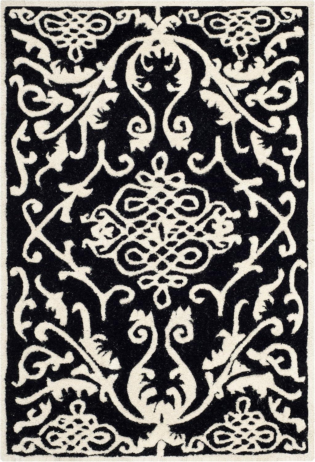 Soho SOH120 Hand Tufted Area Rug  - Safavieh