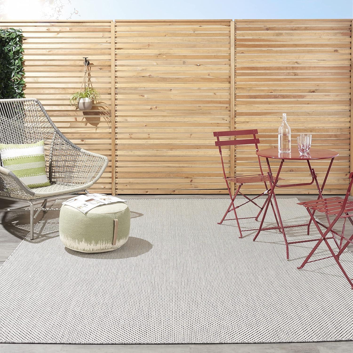 Nourison Courtyard Modern Easy Care Outdoor Rug