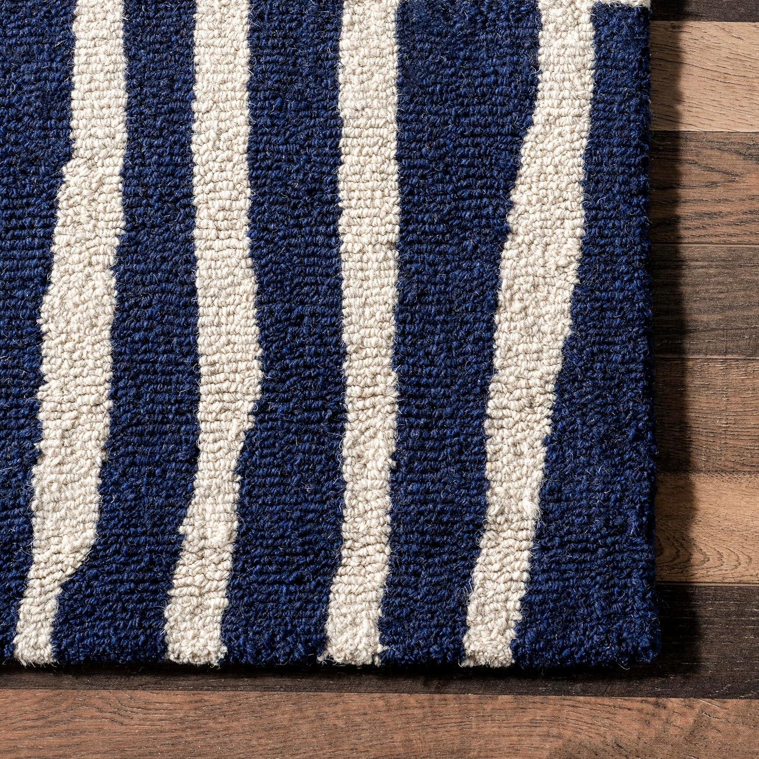 Navy and White Rectangular Hand Tufted Wool Rug 4' x 6'