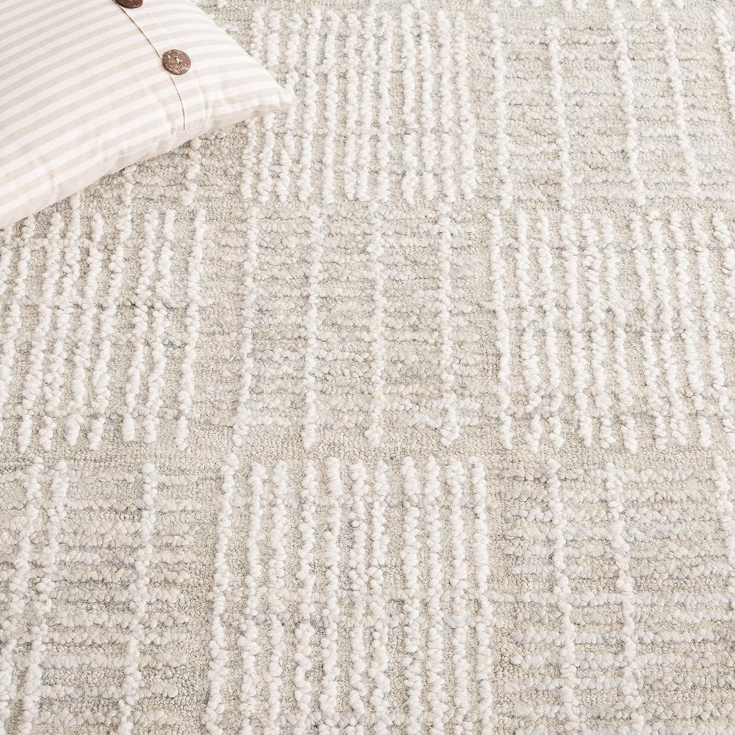 Abstract ABT275 Handmade Tufted Area Rug - Grey/Ivory - 6'-0" x 6'-0" Square - Safavieh