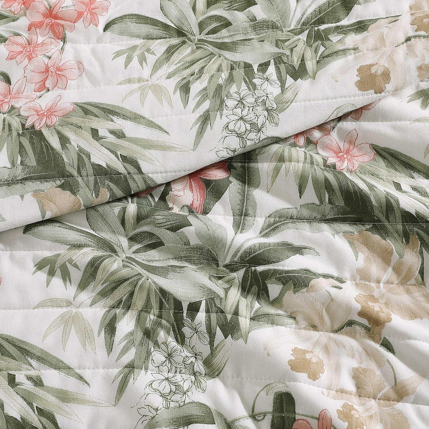 Tommy Bahama - Full/Queen Quilt Set, Super Soft Bedding with Matching Shams, Botanical Home Essentials Bahama Fronds Beige, Full/Queen