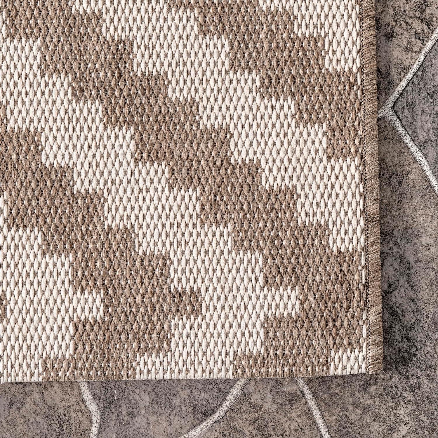 Nuloom Marybelle Trellis 5x8 Indoor/Outdoor Area Rug for Living Room Patio Deck Front Porch Kitchen, Taupe/Ivory