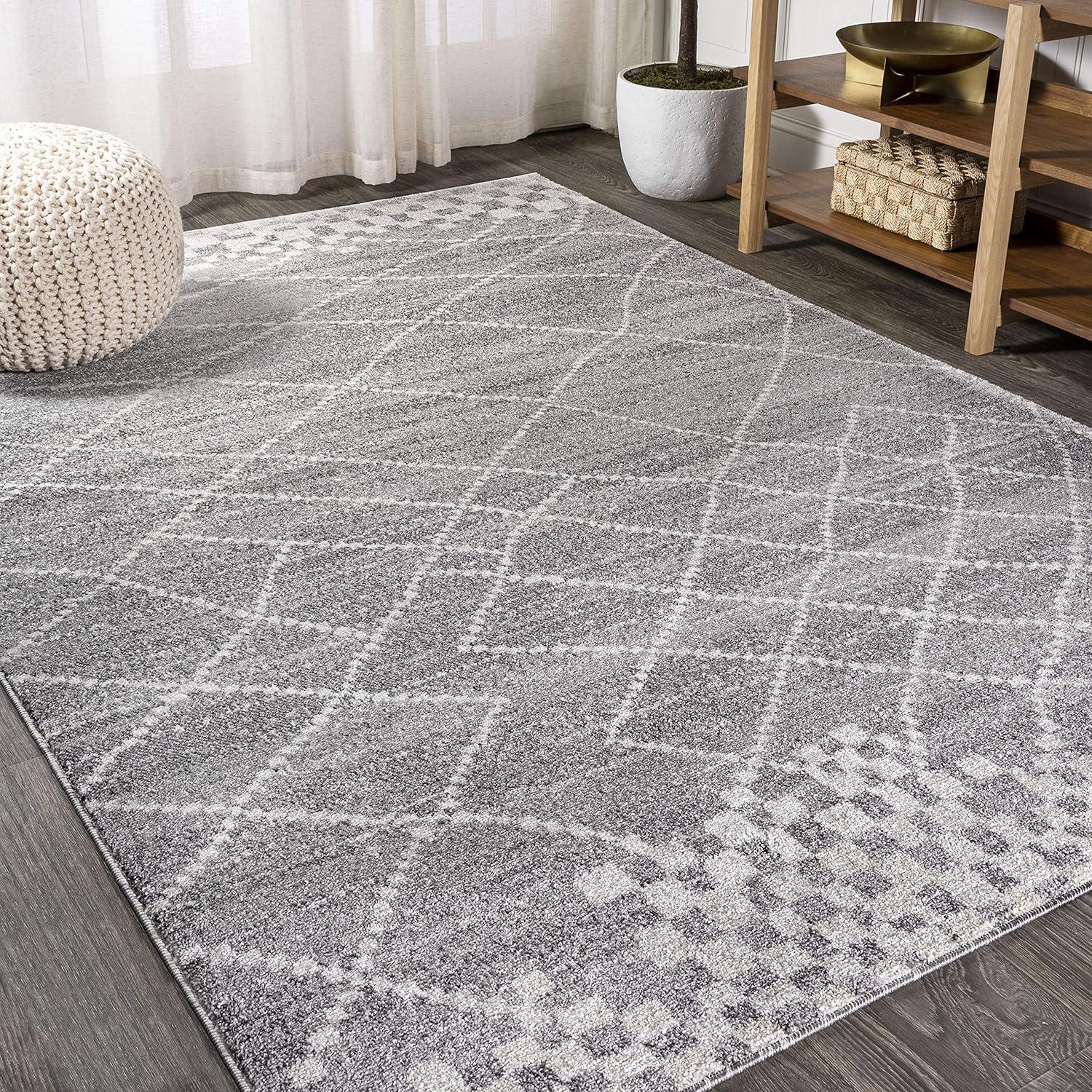 4'x6' Asilah Moroccan Modern Diamond Area Rug, Gray - JONATHAN Y