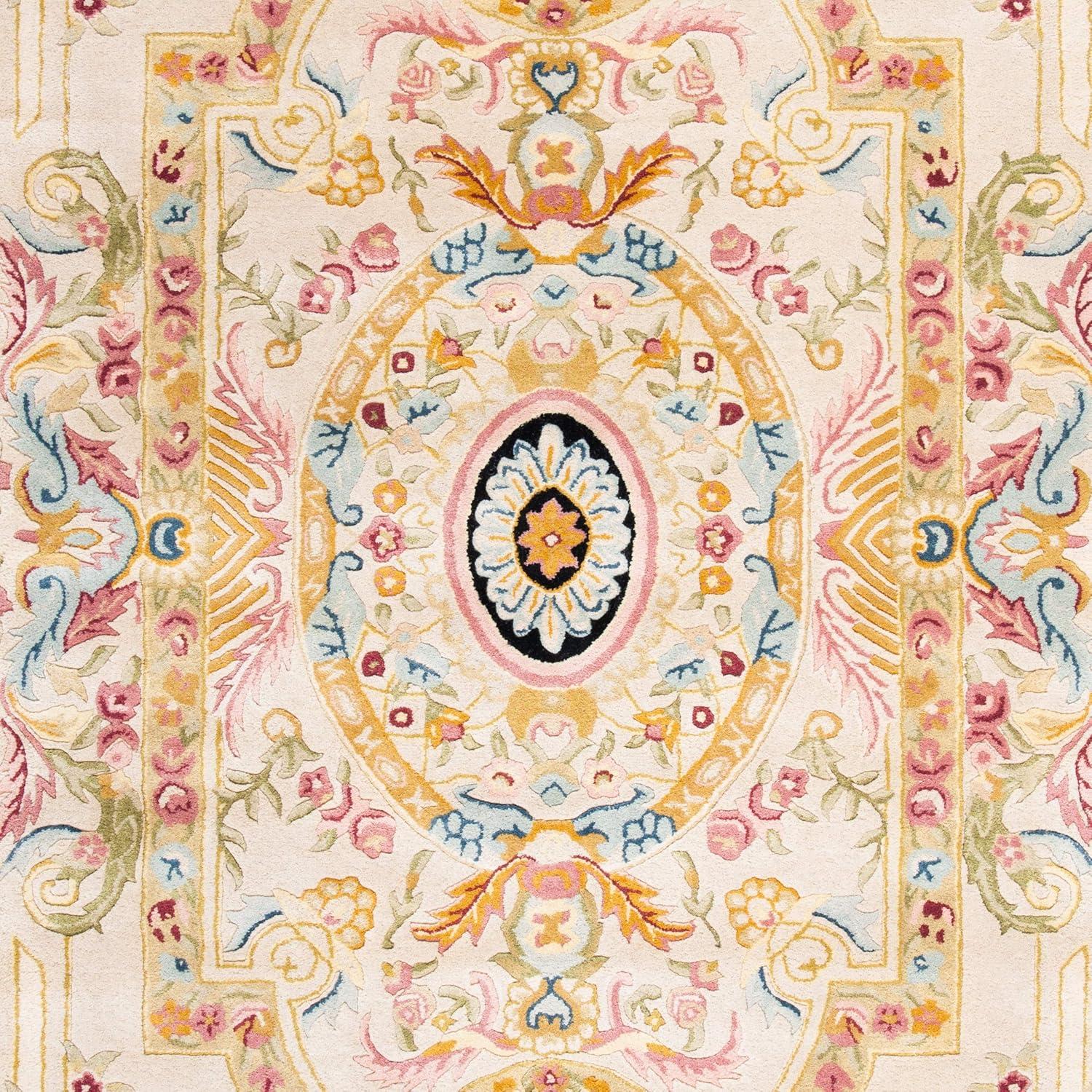 Savonnerie SAV202 Hand Tufted Area Rug - Sage/Beige - 4'x6' - Safavieh.