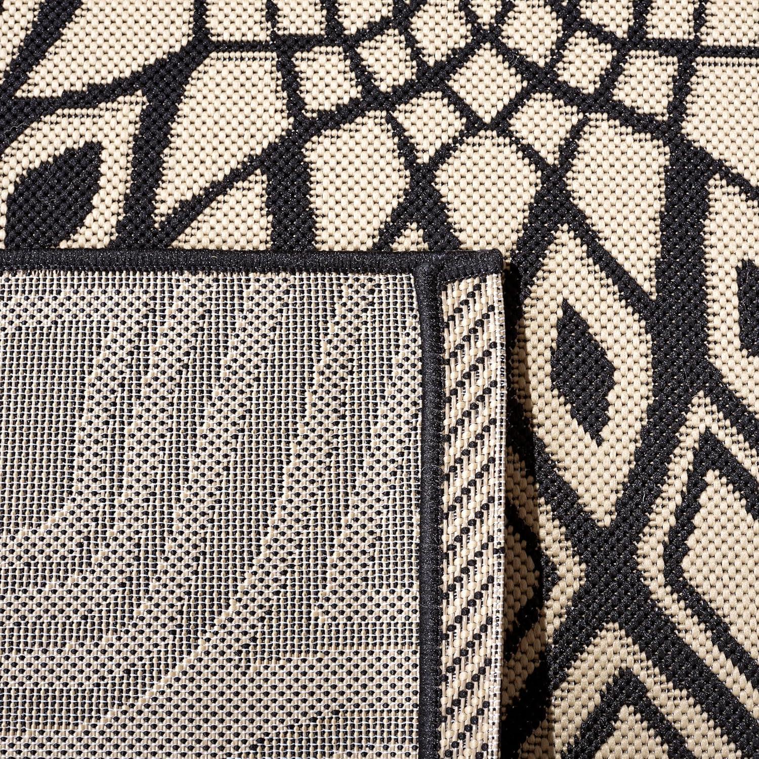 Courtyard CY6616 Power Loomed Indoor/Outdoor Area Rug - Black/Beige - 5'3"x7'7" - Safavieh.
