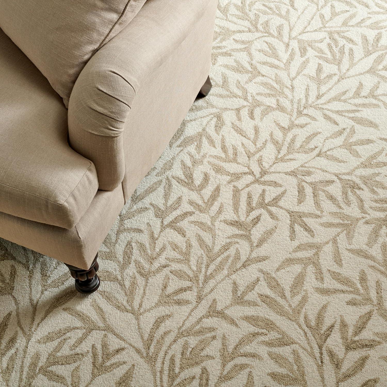 SAFAVIEH Martha Stewart Jardin Floral Area Rug, Ivory/Beige, 5' x 8'