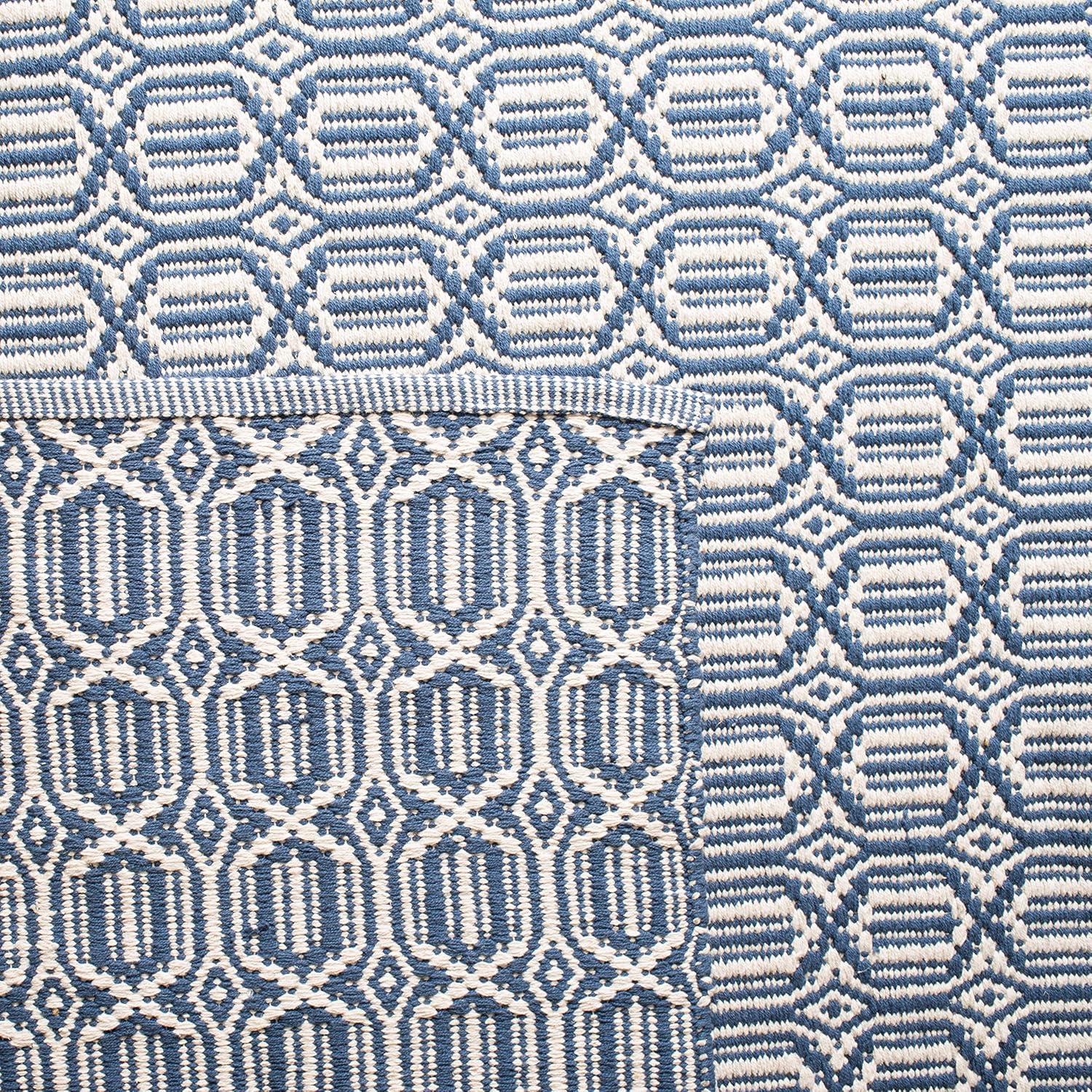 Montauk MTK333 Hand Woven Indoor Area Rug - Ivory/Navy - 4'x6' - Safavieh.