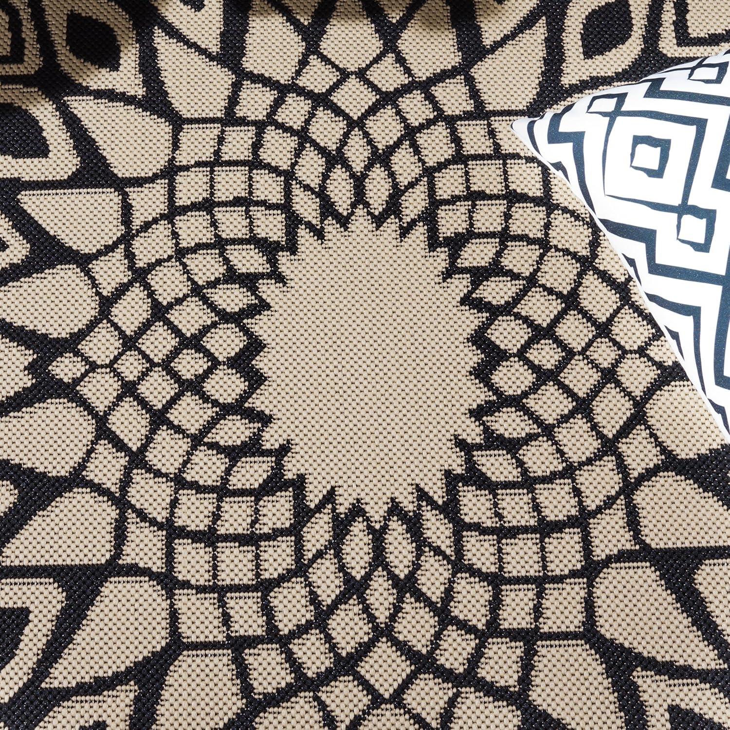 Courtyard CY6616 Power Loomed Indoor/Outdoor Area Rug - Black/Beige - 5'3"x7'7" - Safavieh.