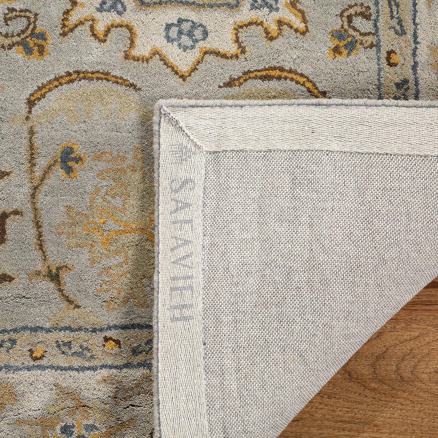 SAFAVIEH Heritage Giles Traditional Wool Area Rug, Light Grey/Grey, 2' x 3'