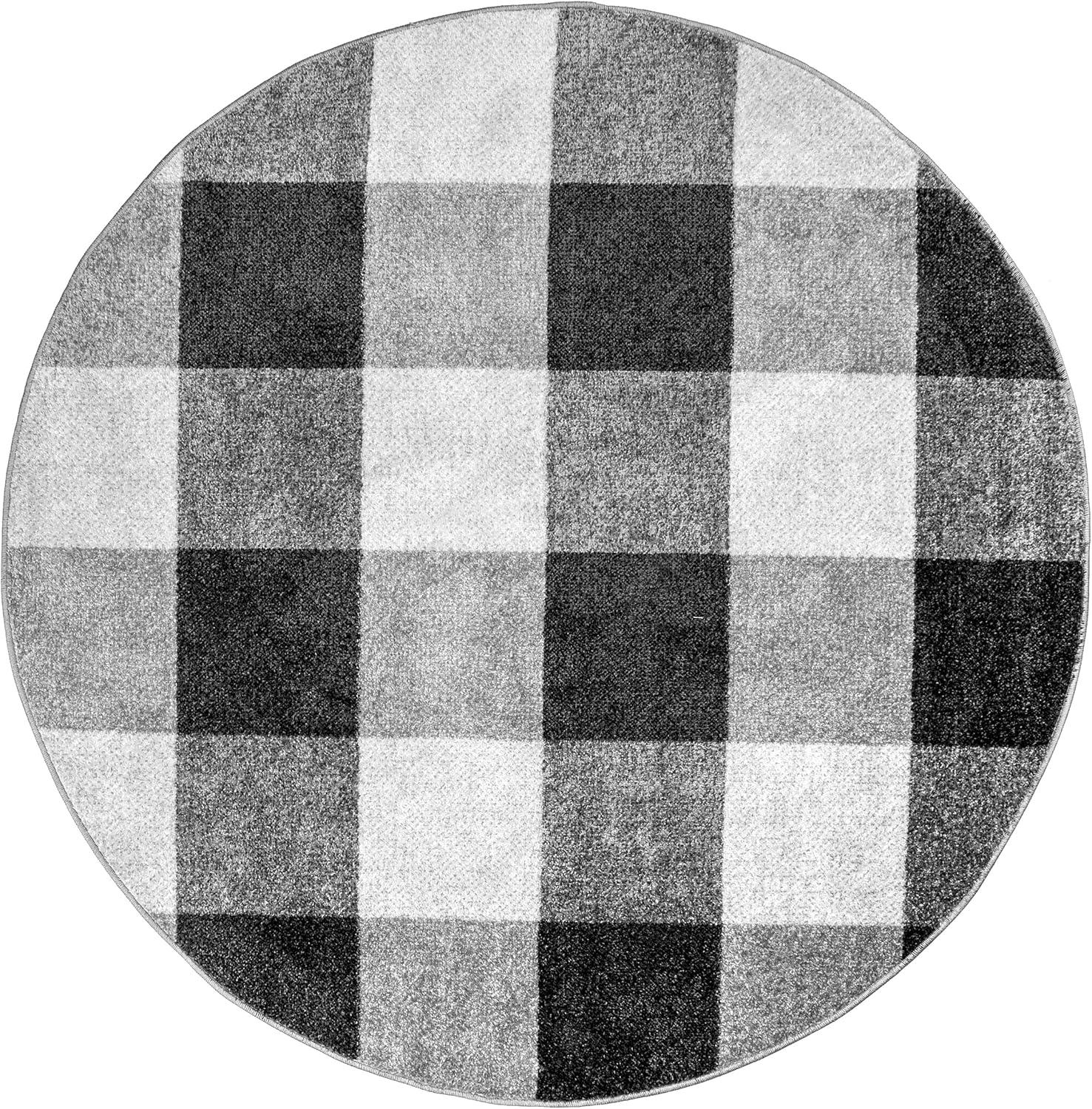 Cozy Farmhouse 6' Round Grey Buffalo Plaid Synthetic Rug