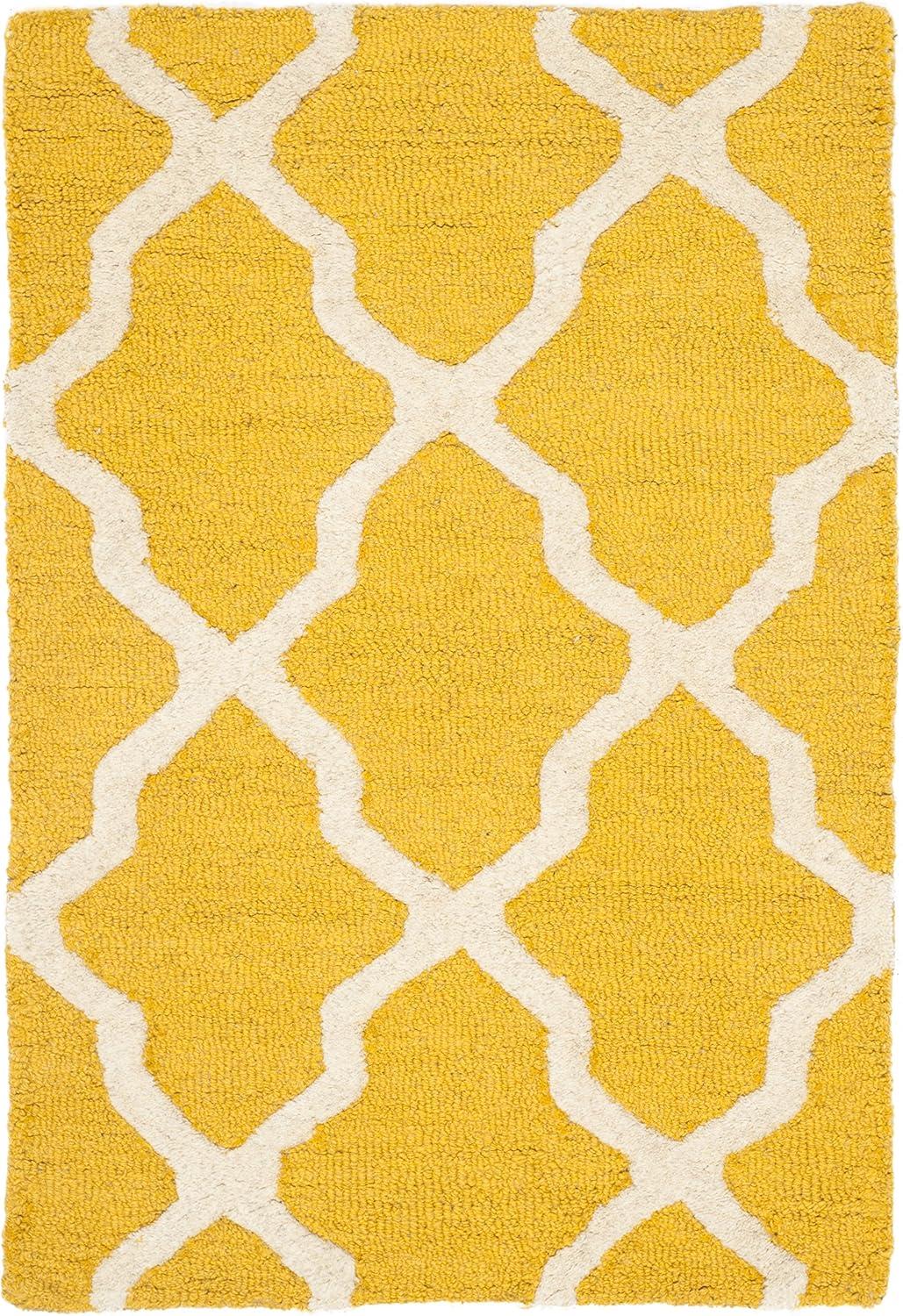 SAFAVIEH Cambridge Liam Geometric Wool Area Rug, Gold/Ivory, 2' x 3'