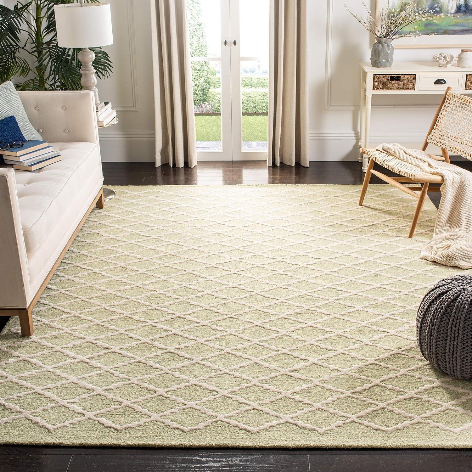 SAFAVIEH Cambridge Karen Geometric Wool Area Rug, Light Green/Ivory, 4' x 6'