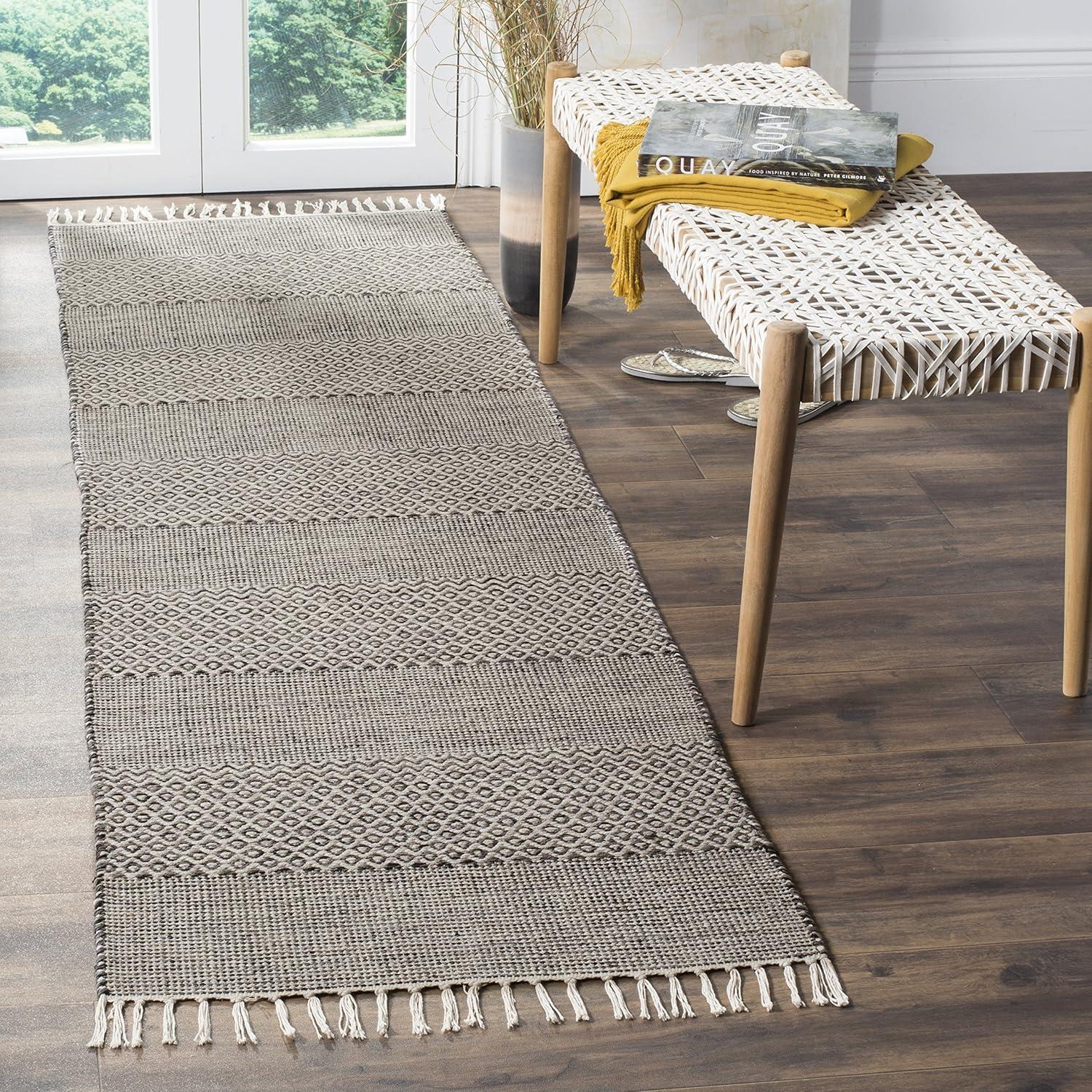 Montauk MTK330 Hand Woven Area Rug  - Safavieh