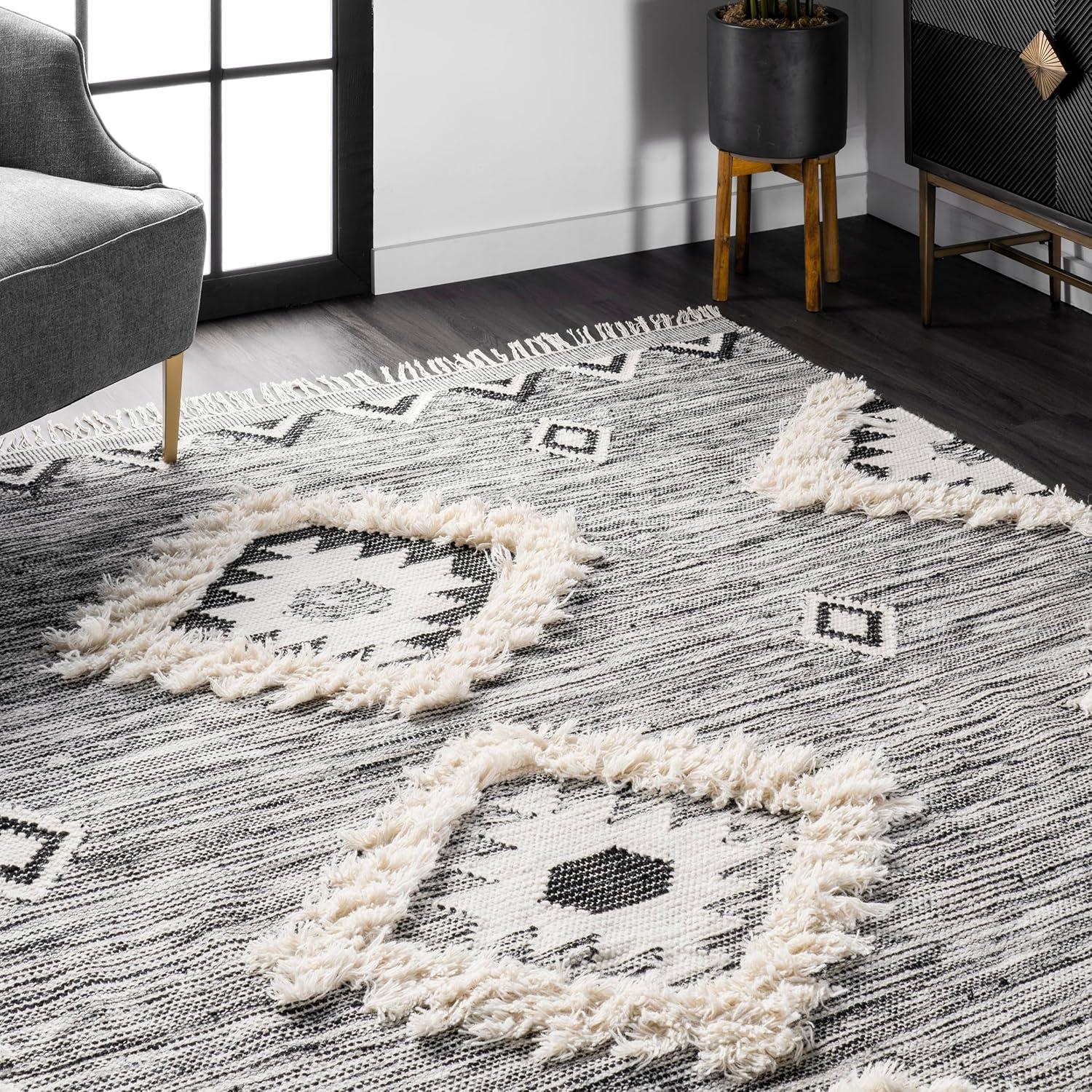 Nuloom Savannah Diamond 2x3 Wool Accent Indoor Area Rug for Living Room Bedroom Dining Room Entryway Kitchen, Black/Ivory