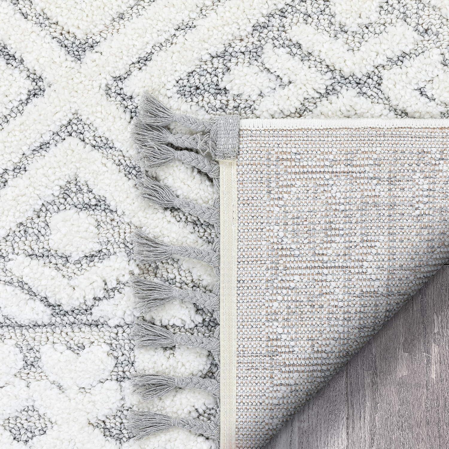 Well Woven Illana Cream Ethnic High-Lo Textured Diamond Area Rug (6'7" x 9'6")