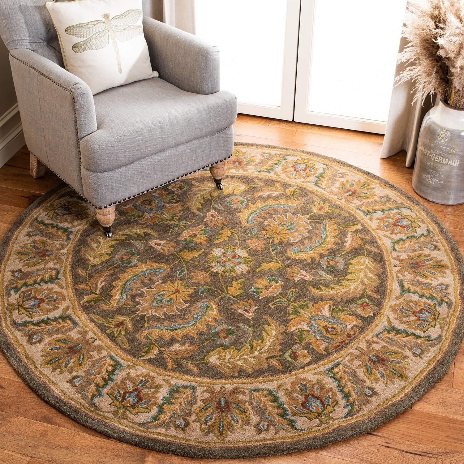 SAFAVIEH Heritage Wight Traditional Wool Area Rug, Green/Beige, 7'6" x 9'6"