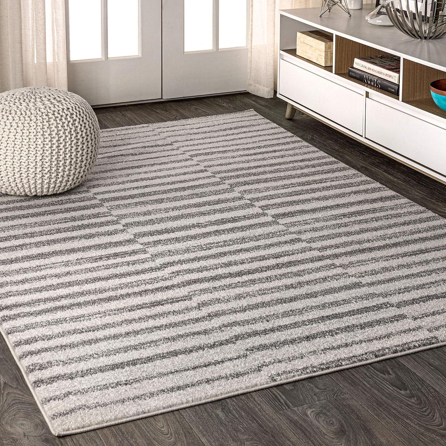 Lyla Gray and Ivory Striped 4' x 6' Synthetic Area Rug