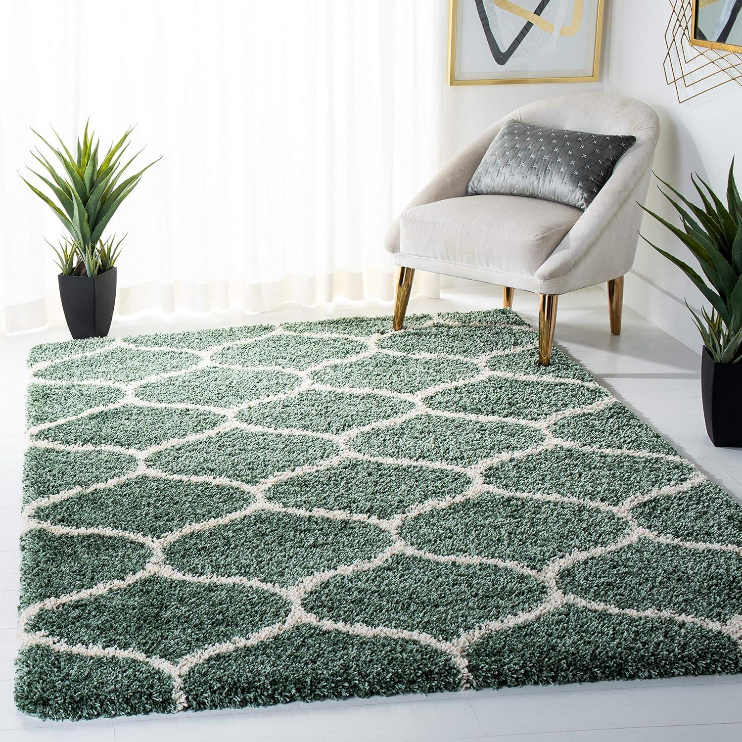 Light Green and Ivory Geometric Shag Area Rug, 5'3" x 7'6"