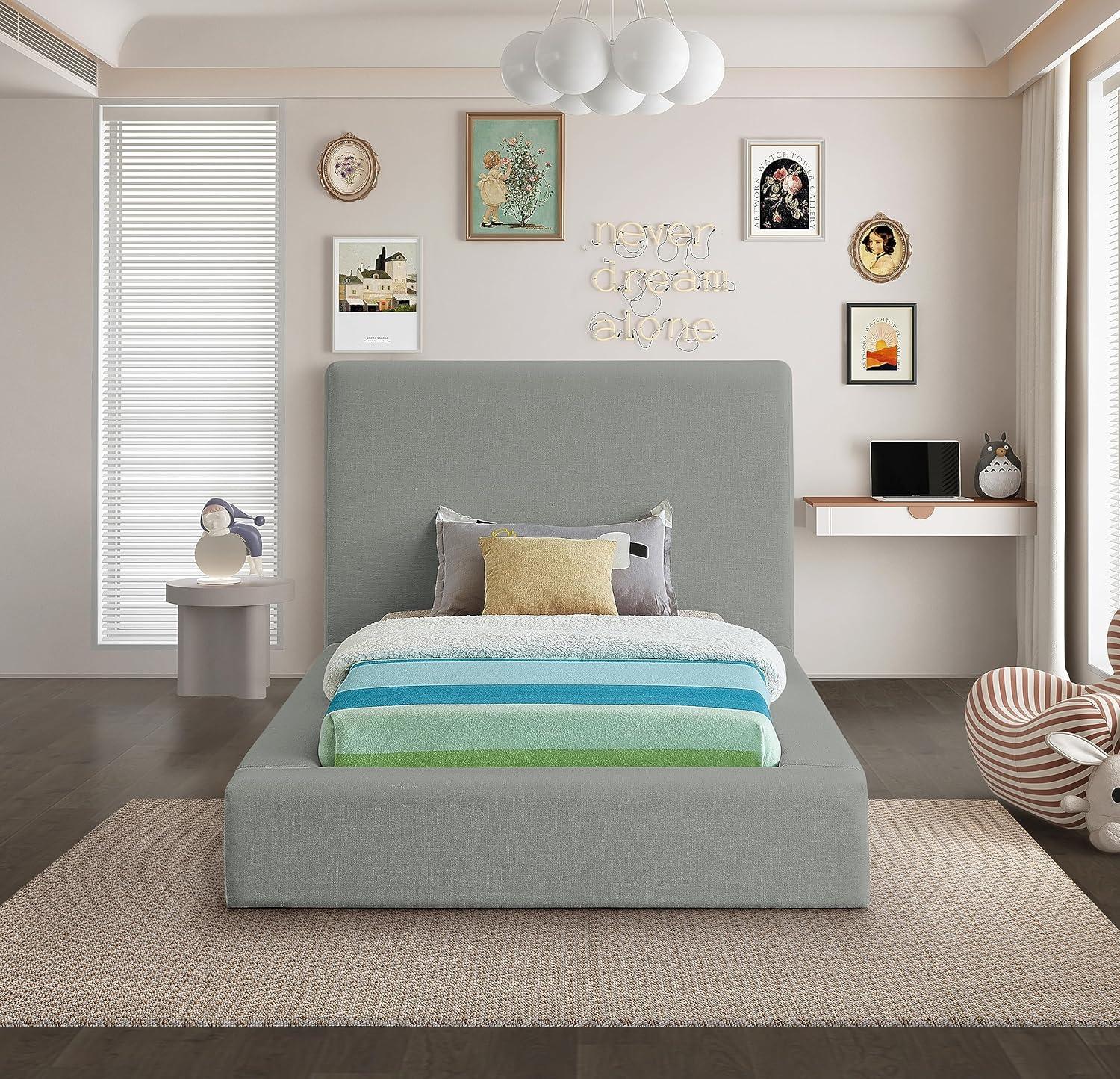 Wrought Studio™ Ishia Upholstered Platform Bed