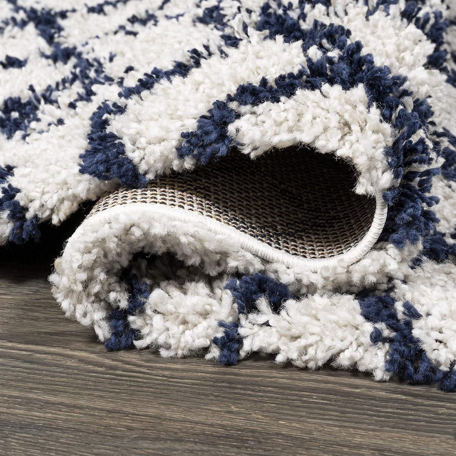 4'x6' Sineu Moroccan Diamond Shag Area Rug, Beige/Navy - JONATHAN Y