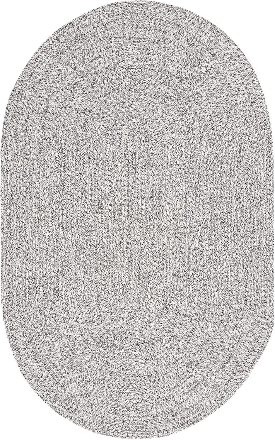 Handmade Grey/Ivory Braided 5' x 8' Oval Synthetic Rug