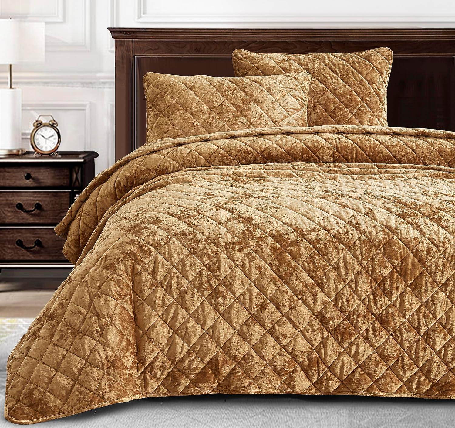 Chezmoi Collection Lux Caramel Gold Velvet Quilt Queen Set, 3-Piece Lush Plush Distressed Velvet Bedding All Season Lightweight Comforter Brushed Microfiber Reverse with Diamond Stitch Quilting