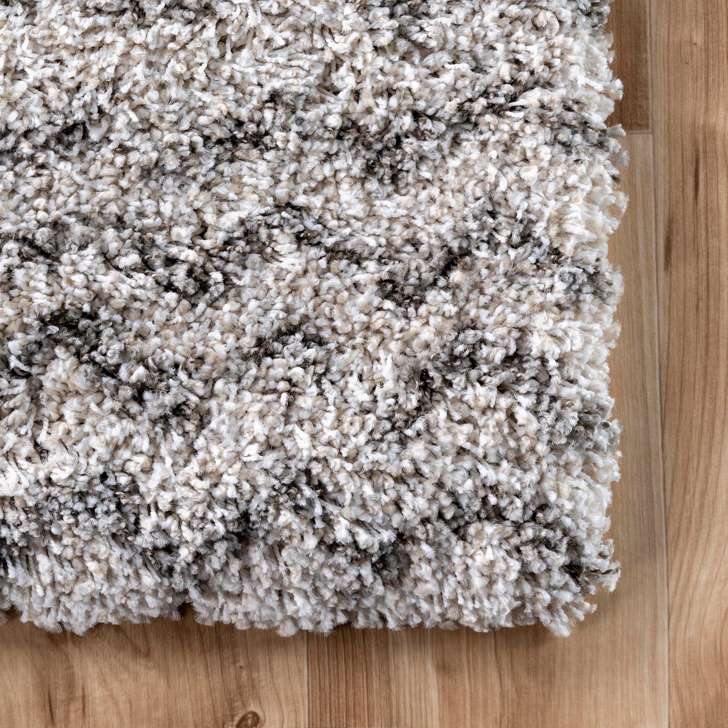 nuLOOM Cuellar Chevron Shag Area Rug, 7' 6" x 9' 6", Ivory