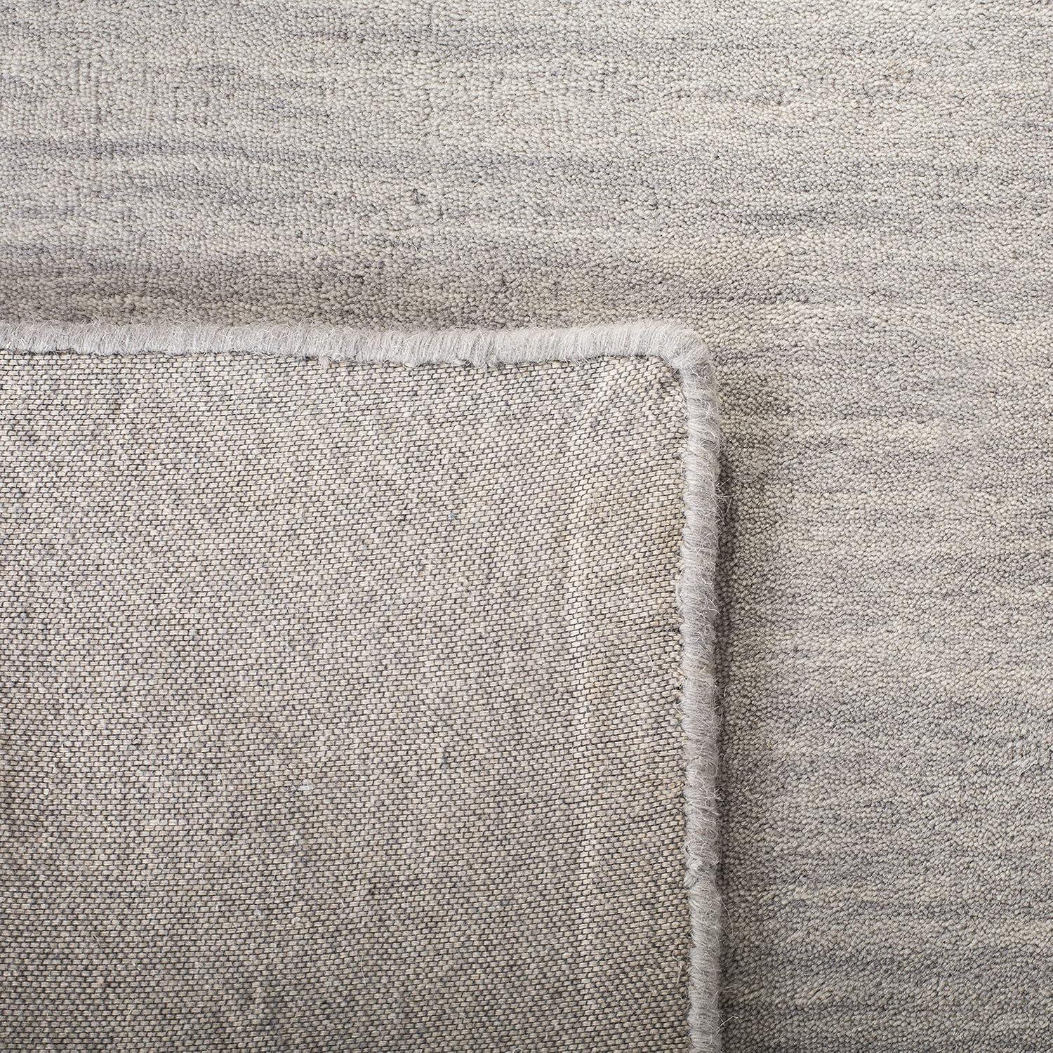Safavieh Kids SFK802 Hand Loomed Indoor Area Rug - Grey - 5'x5' - Safavieh