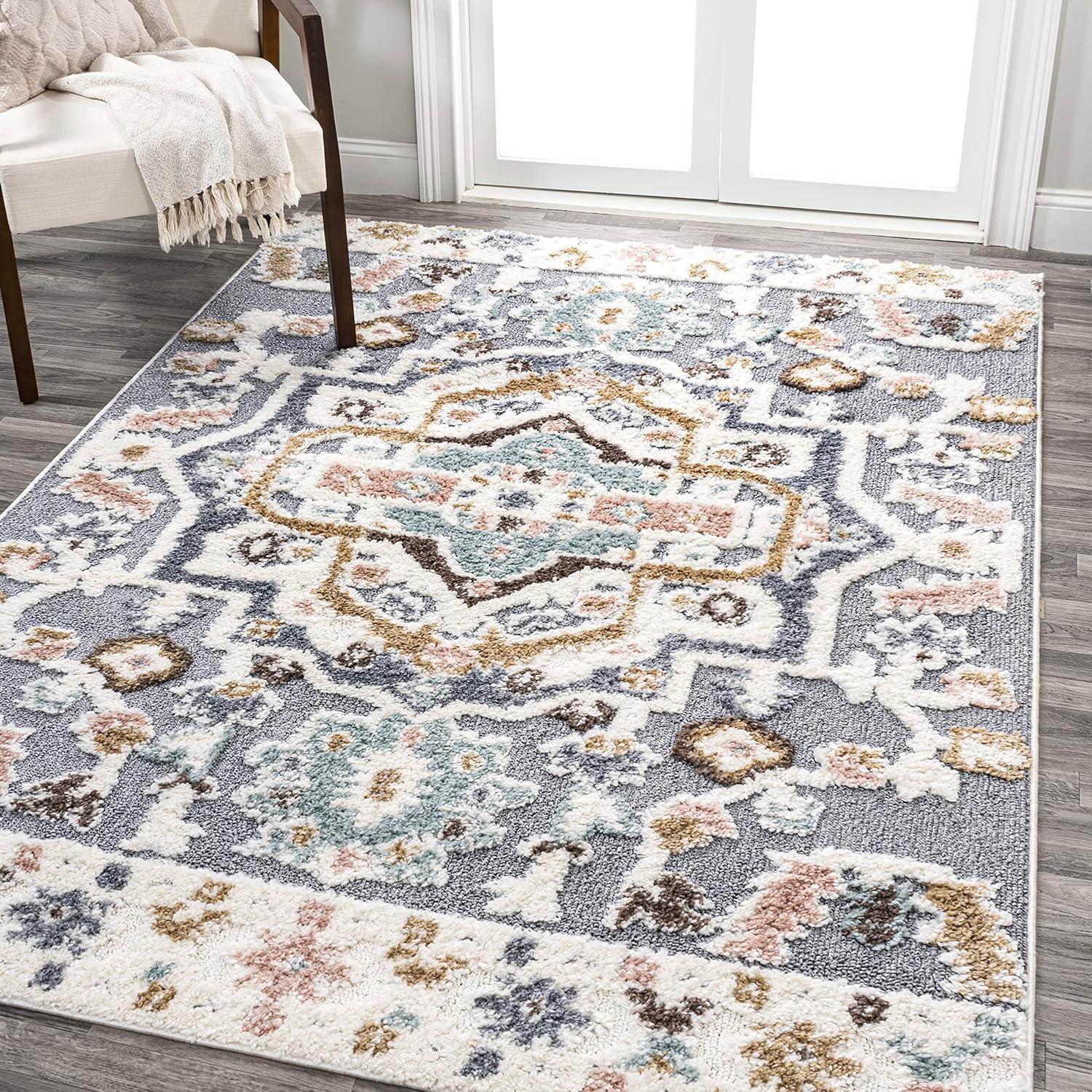 Aziza Gray and Multicolor Synthetic Medallion Area Rug