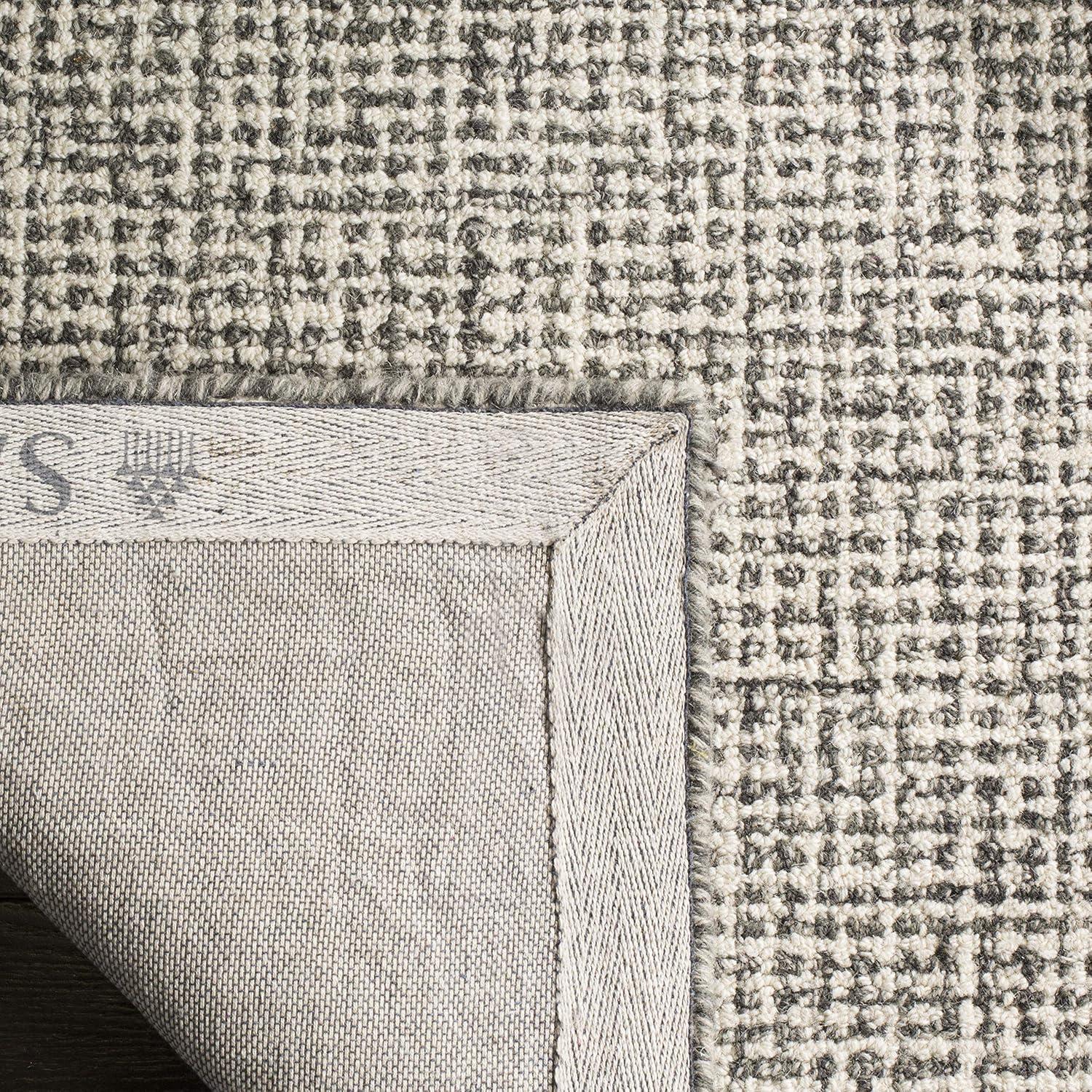 SAFAVIEH Abstract Clive Bordered Wool Area Rug, Sage/Ivory, 4' x 6'
