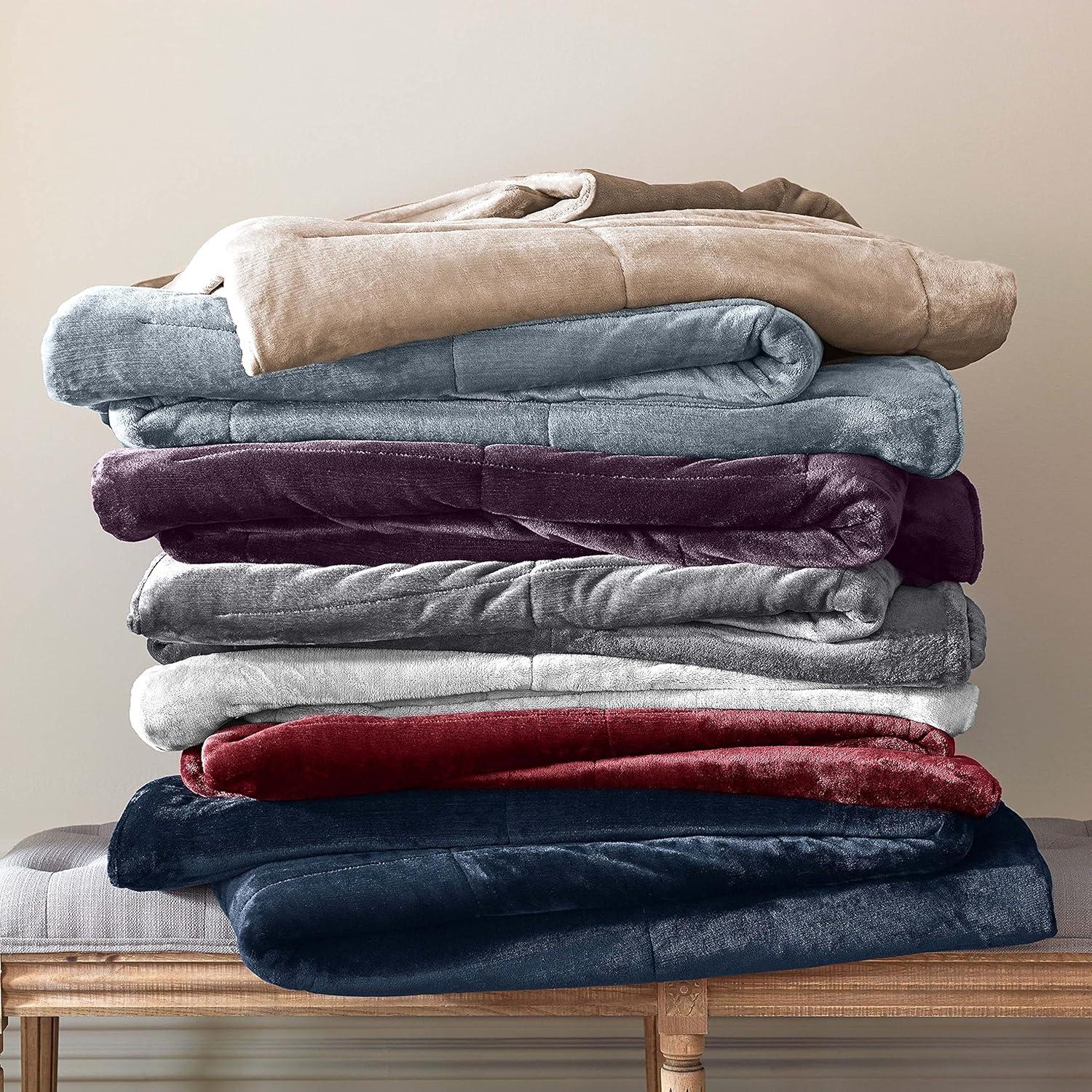 Vellux Vellux PlushLux Filled Blanket