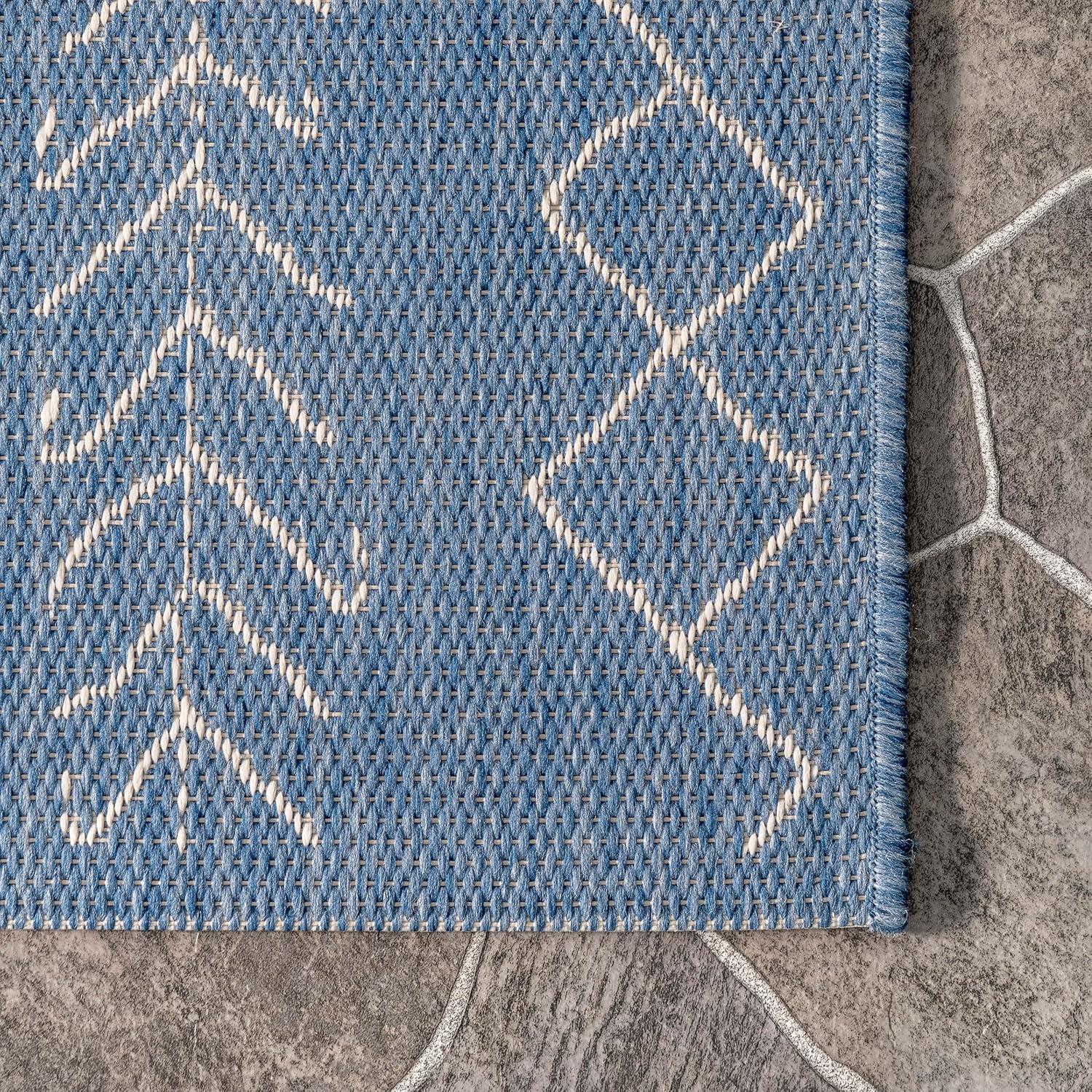 Ezri Diamond Indoor/Outdoor Area Rug for Living Room Patio Deck Front Porch Kitchen, Ivory/Dark Grey