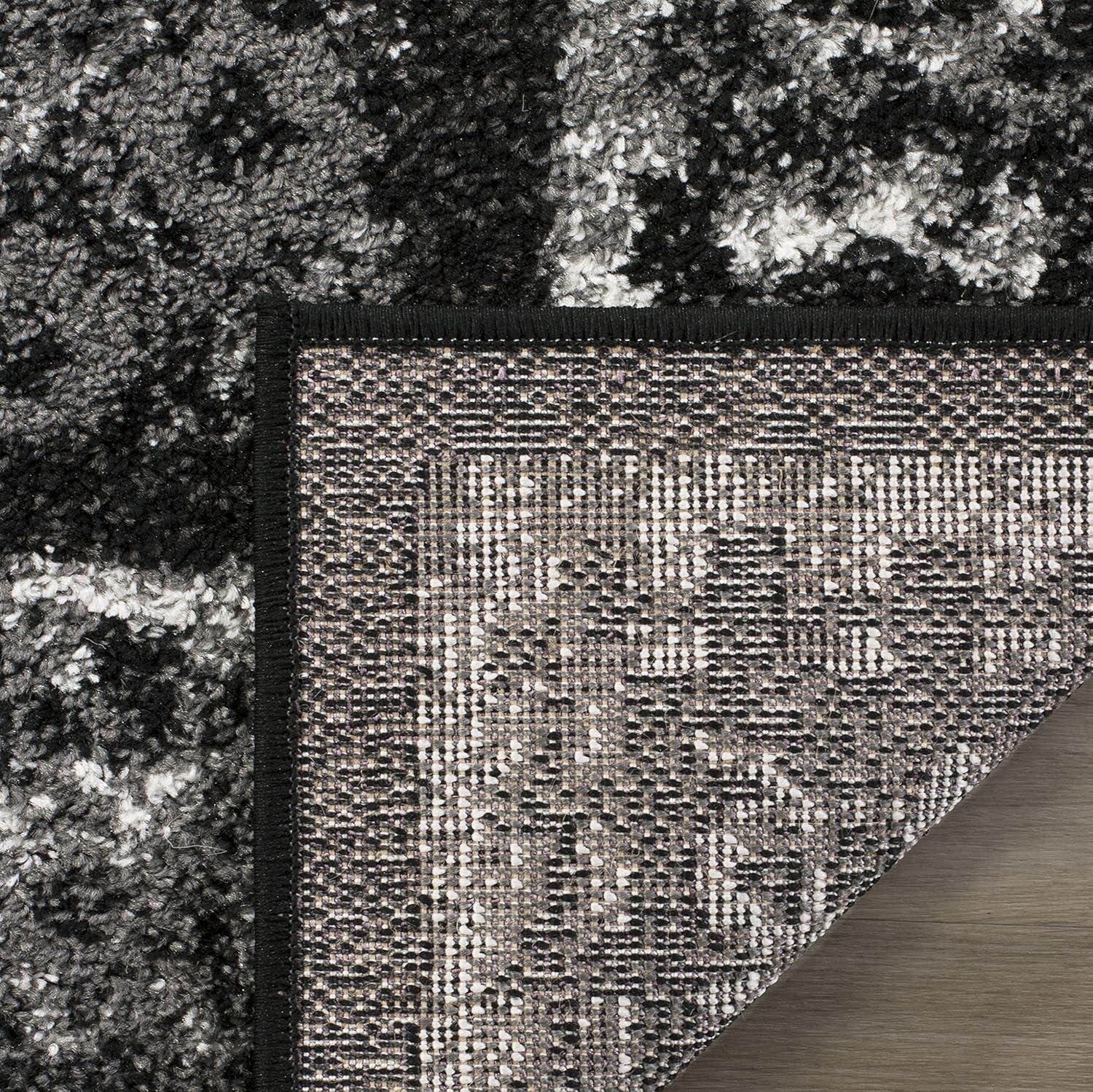 Adirondack ADR110 Machine Made Indoor Accent Rug - Black/Silver - 2'-6"x4' - Safavieh