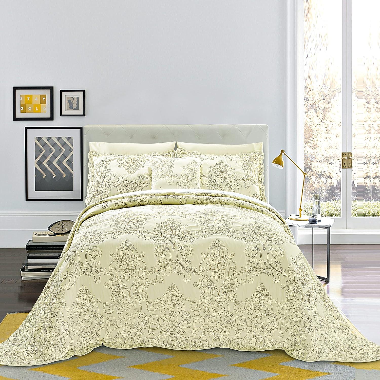 Home Soft Things 4-Piece Reversible Damask Embroidery Bedspread Set, Light Green, Oversized King 120"x120"