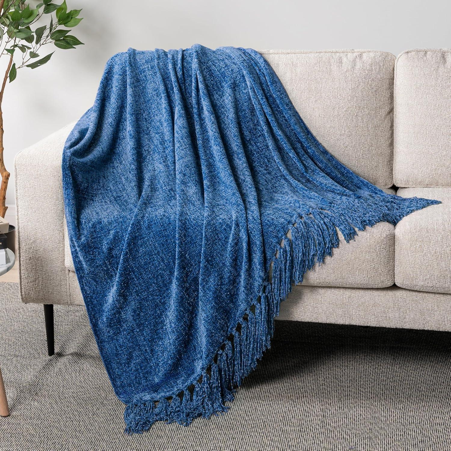 Pavilia Throw Blanket