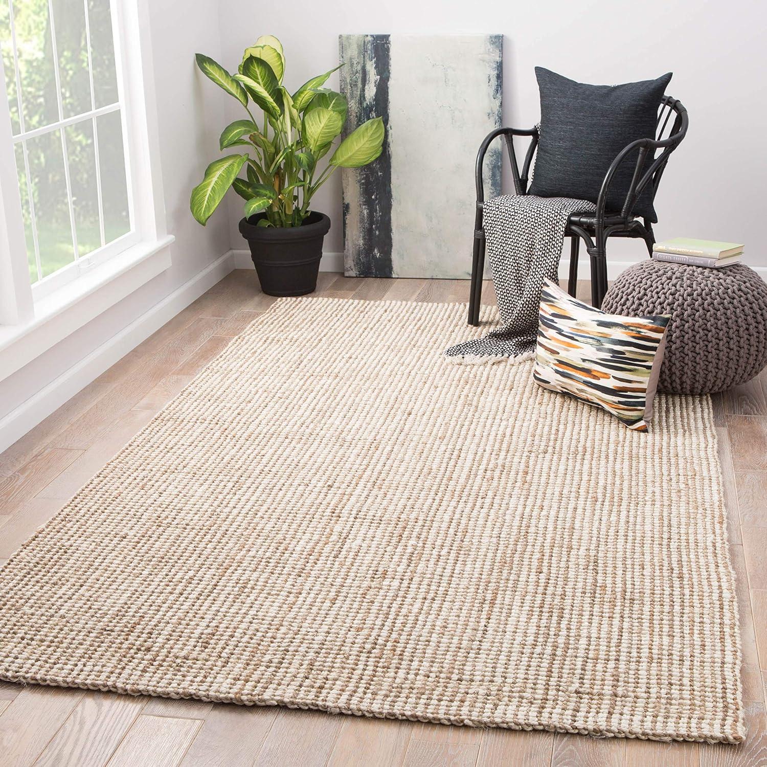 Lucia Mayen 9' x 12' Tan and White Wool Area Rug