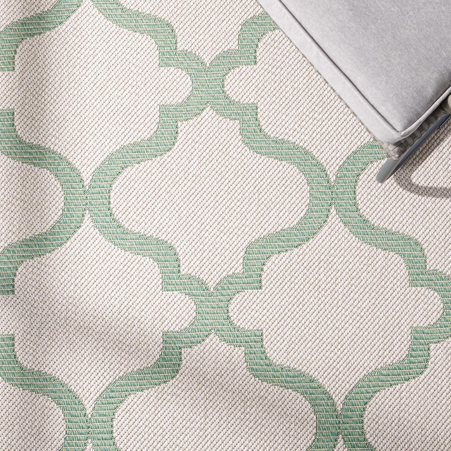 SAFAVIEH Bermuda Tamaya Geometric Machine Washable Indoor/Outdoor Area Rug, Beige/Green, 3' x 5'