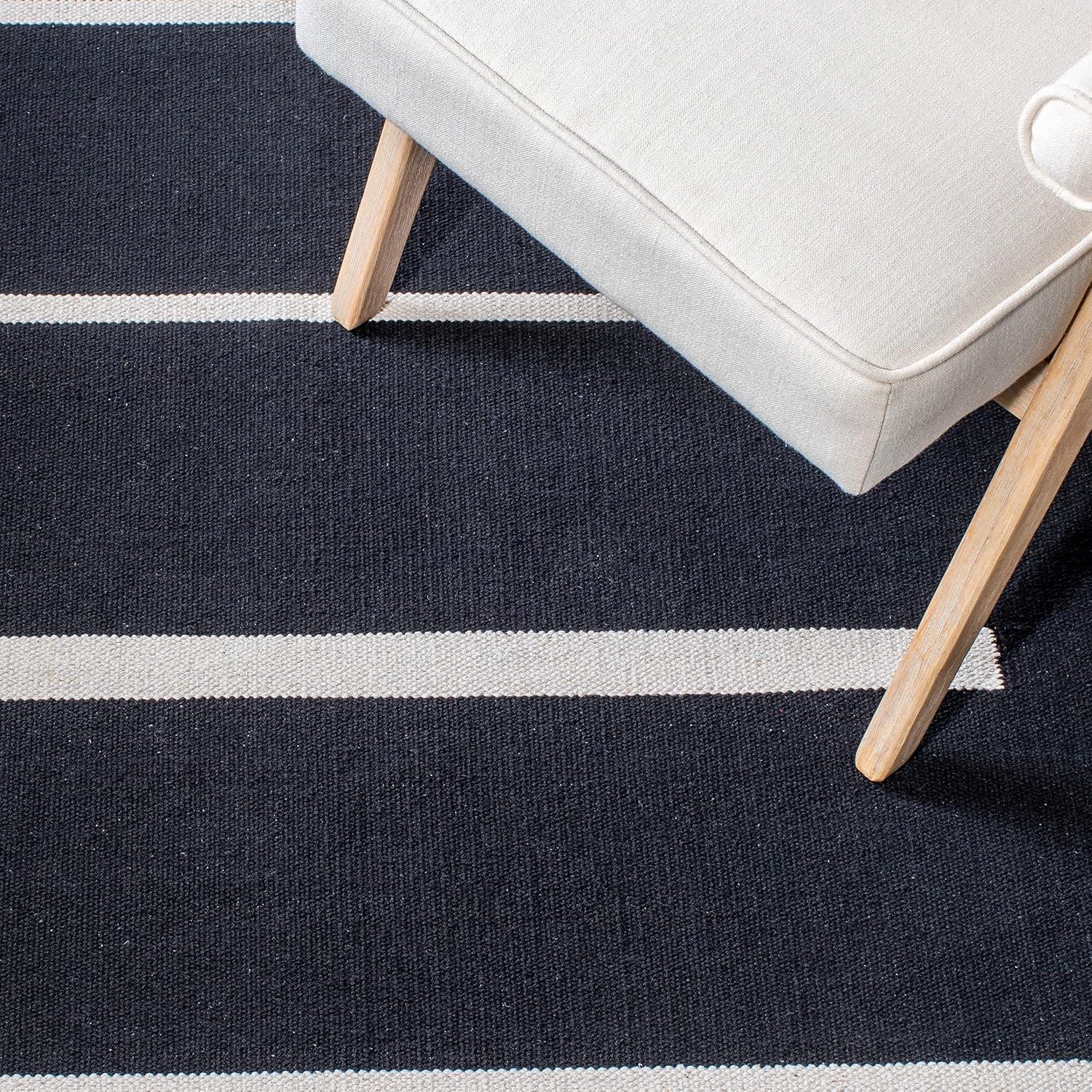 Montauk MTK311 Hand Woven Indoor Rug - Safavieh