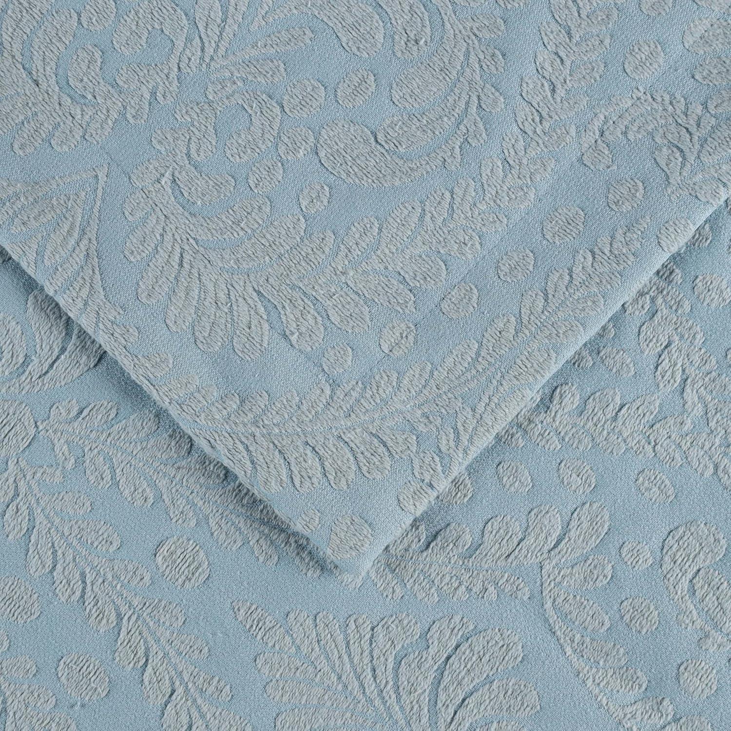 Superior Aspen Floral Scalloped Edge Cotton Blend Coverlet / Bedspread Set