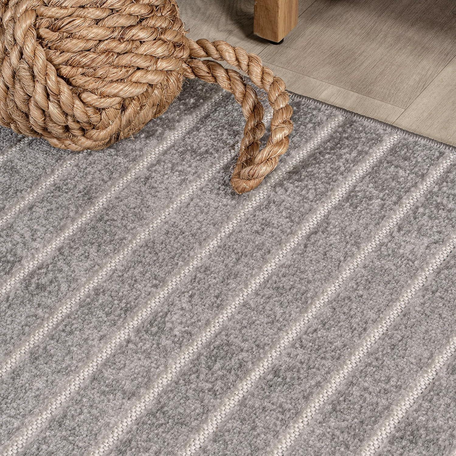 JONATHAN Y Odense High-Low Minimalist Angle Geometric Gray/Ivory 4 ft. x 6 ft. Indoor/Outdoor Area Rug