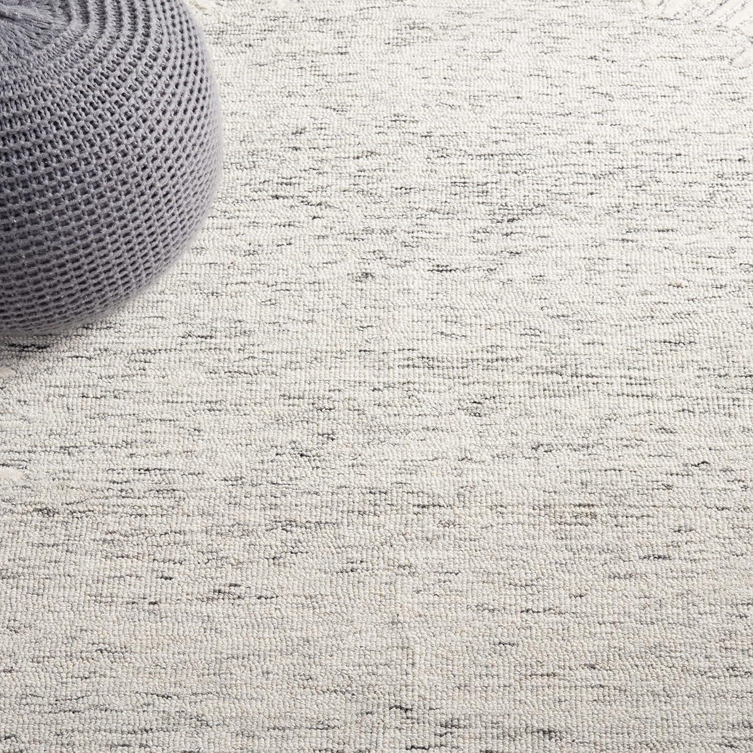 Abstract ABT478 Hand Tufted Area Rug - Gray/Ivory - 6'x6' - Safavieh.