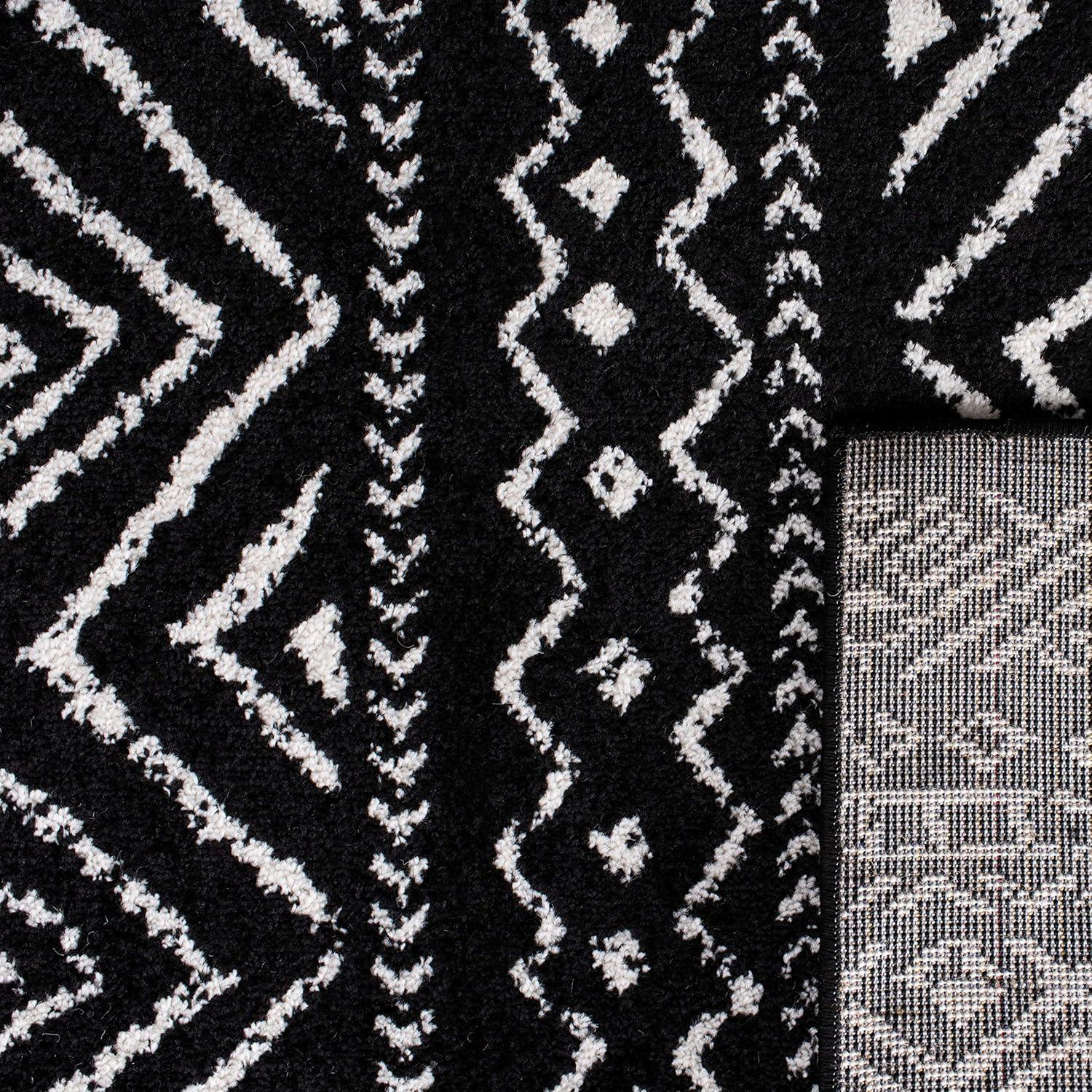 Tulum TUL267 Power Loomed Indoor Runner Rug - Black/Ivory - 2'x9' - Safavieh