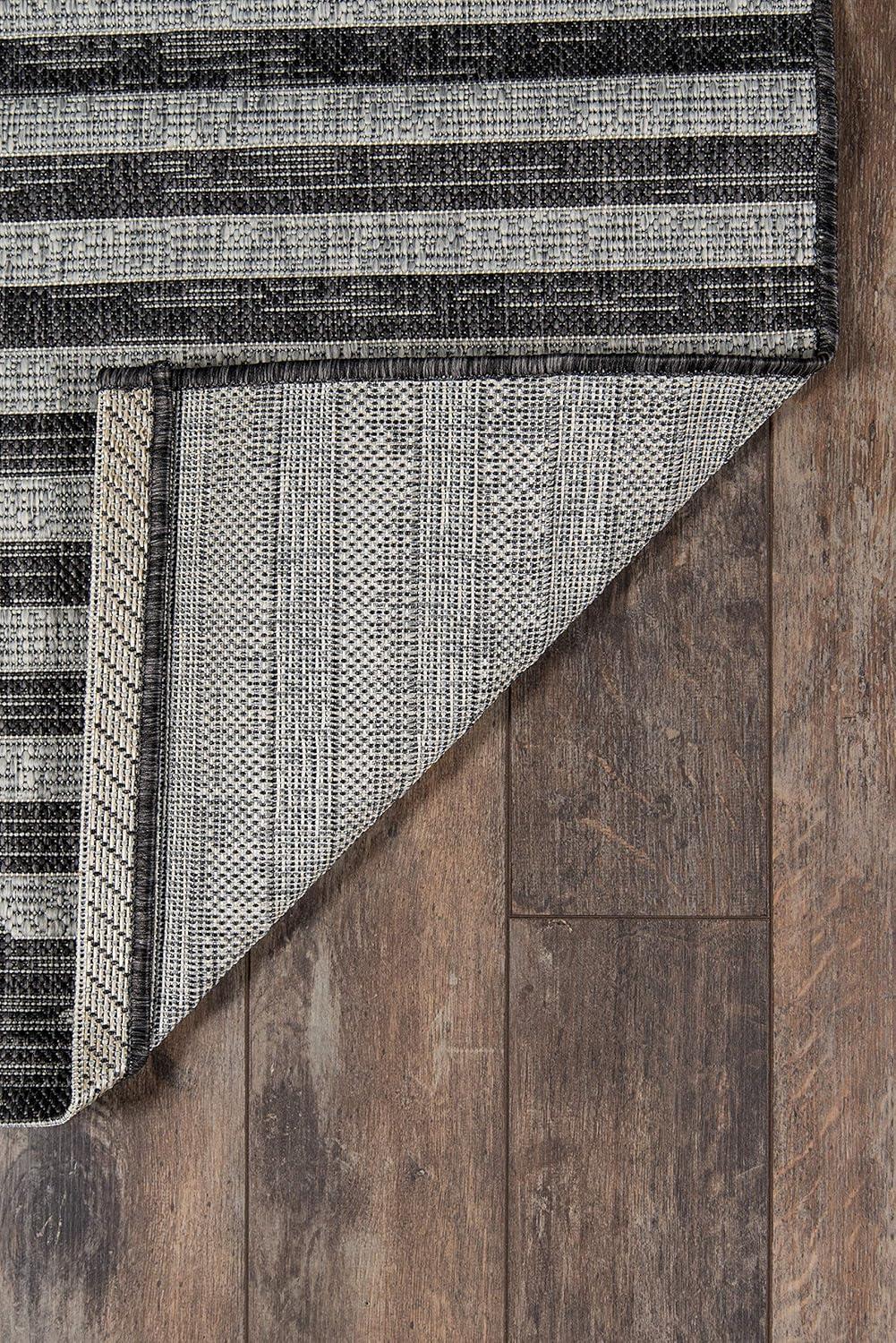 Novogratz Momeni Villa Monaco Geometric Charcoal Area Rug & Reviews | AllModern
