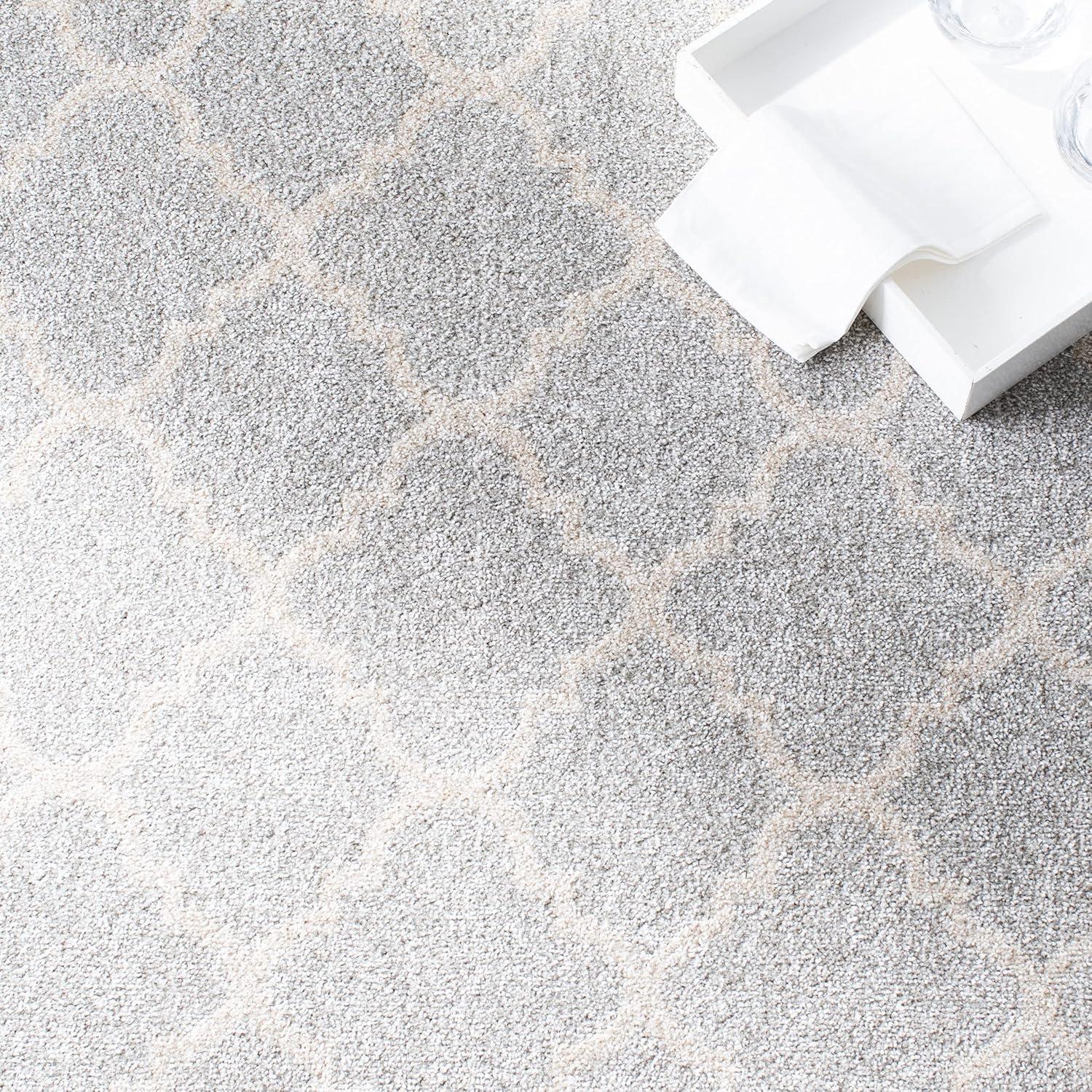 Amherst AMT422 Power Loomed Indoor Area Rug - Light Grey/Beige - 5'x5' - Safavieh
