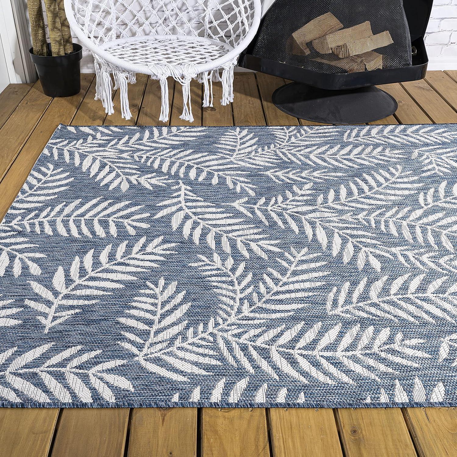 Nevis Palm Frond Indoor/Outdoor Area Rug - JONATHAN Y