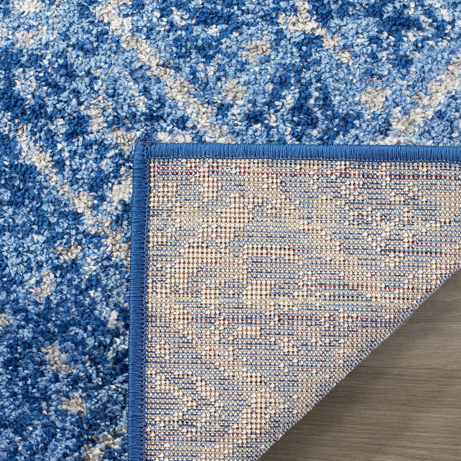 Adirondack ADR111 Machine Made Indoor Runner - Silver/Blue - 2'-6"x8' - Safavieh