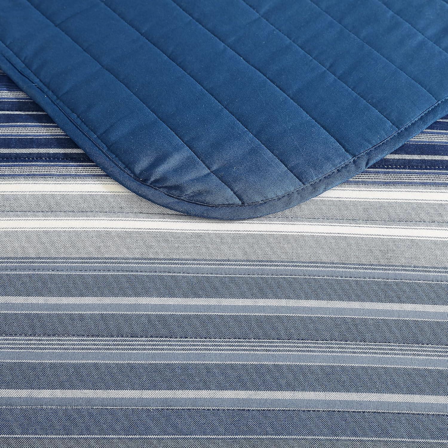 Coveside Blue Multi Cotton Reversible Full Quilt Set