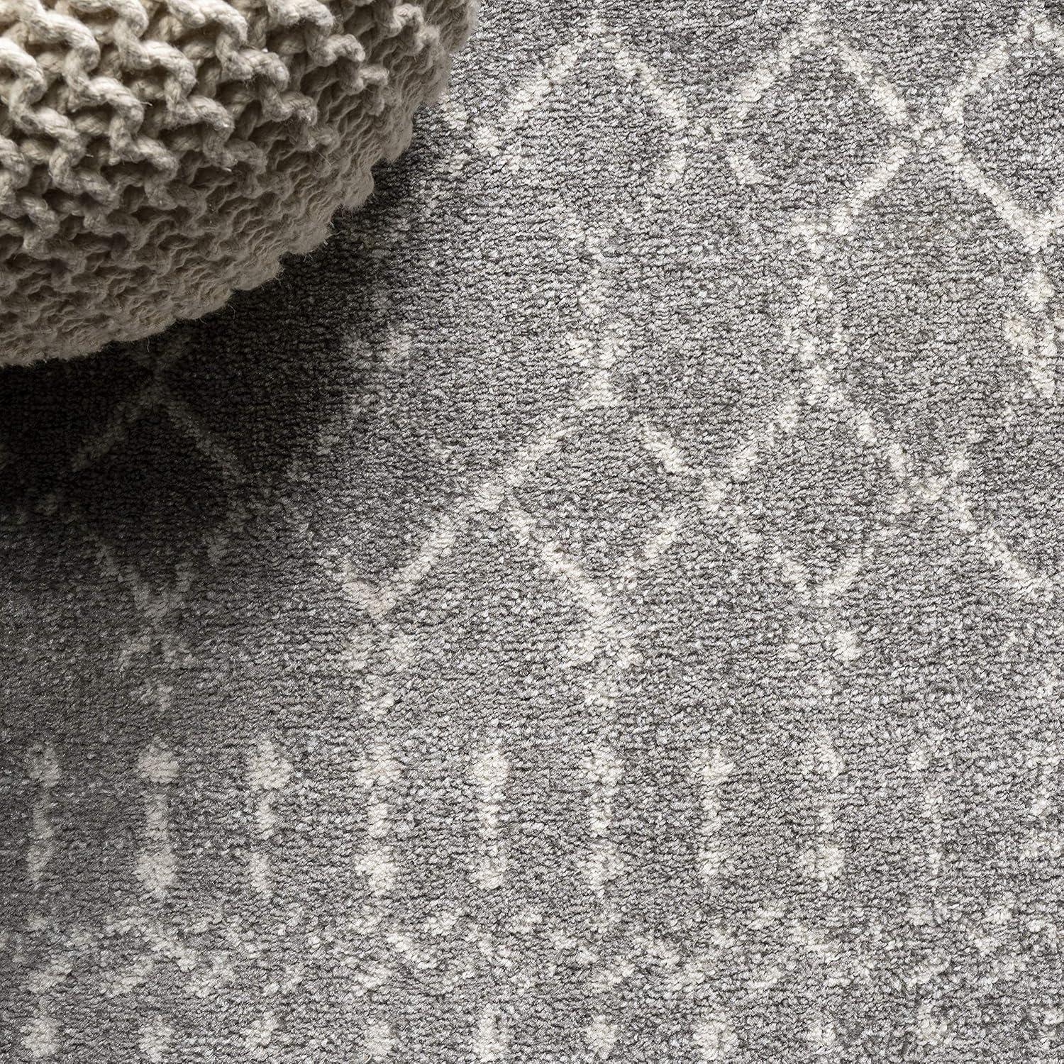 JONATHAN Y Moroccan HYPE Boho Vintage Diamond Gray/Ivory 5' Square Area Rug