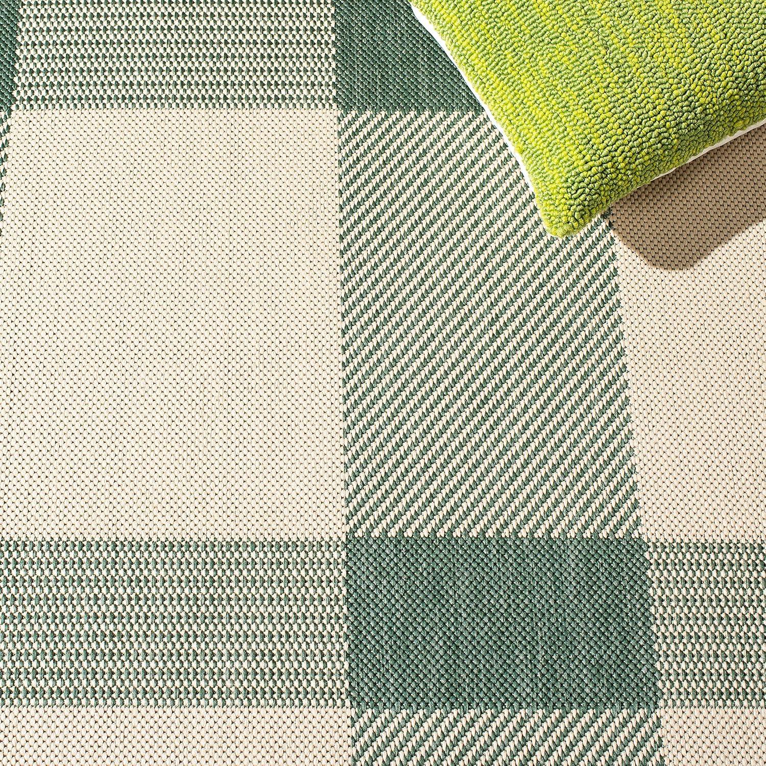 Courtyard CY6201 Power Loomed Indoor/Outdoor Runner Rug - Green/Beige - 2'3"x6'7" - Safavieh.